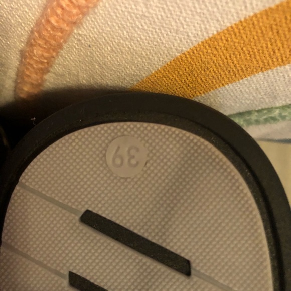 Never worn Bueno leopard sneakers Sz 39 - Picture 5 of 5